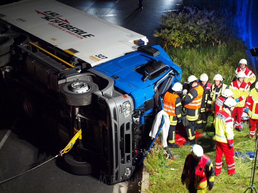 Einsatz BF Koeln PEINGEKLEMMT in Leverkusen P019.JPG